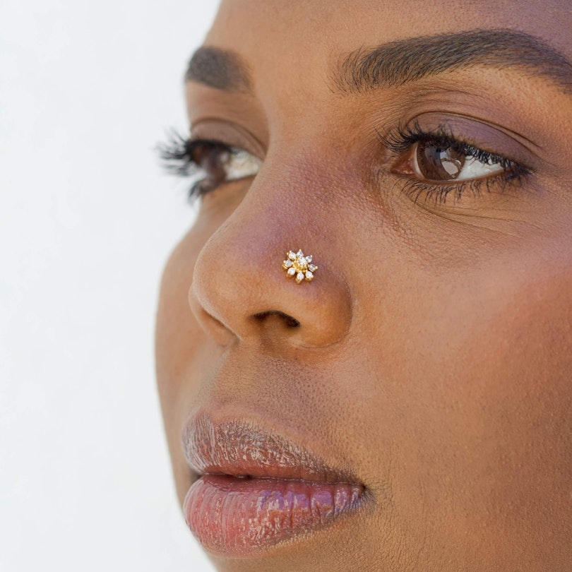 Nose ring with star charm and clear stones