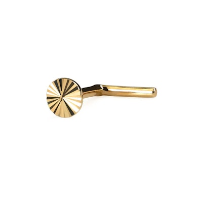 14k gold nose stud with diamond cut design