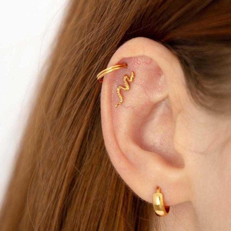 Push-in titanium labret with a snake Piercing Jewelry