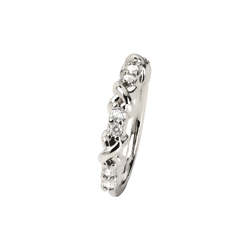Twist ring with criss-cross design with pavé stones Piercings