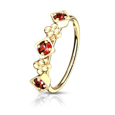 Ring with flowers and squares