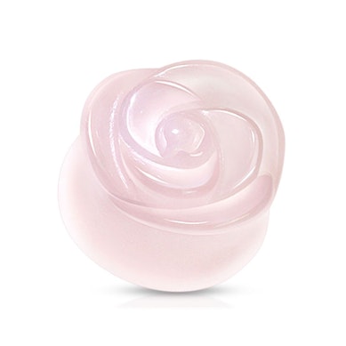 Plug of rose quartz with rose