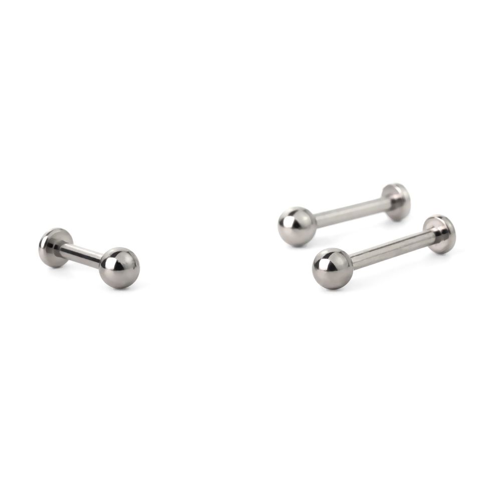 Labret made of pure titanium