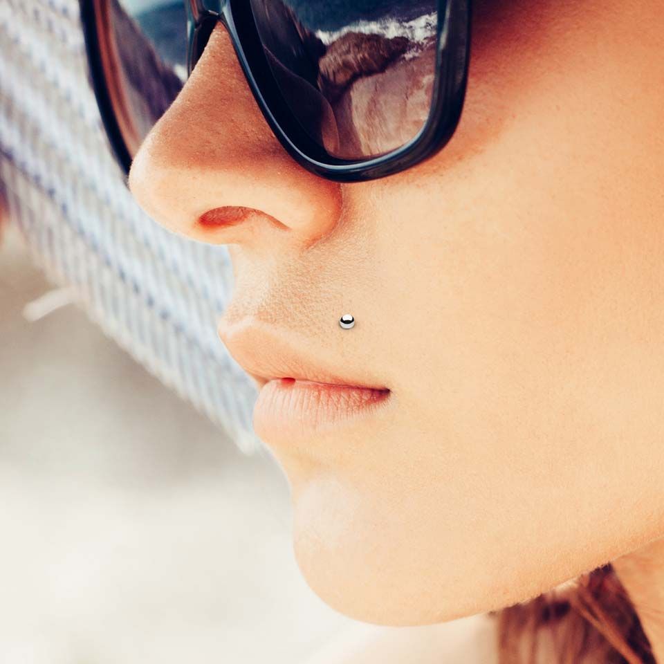 Labret made of solid 14k gold