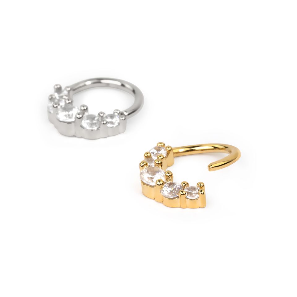 Seamless ring with stones
