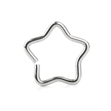 Ear piercing star-shaped