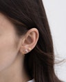 Titanium internally threaded labret with bee design on top Body Jewelry