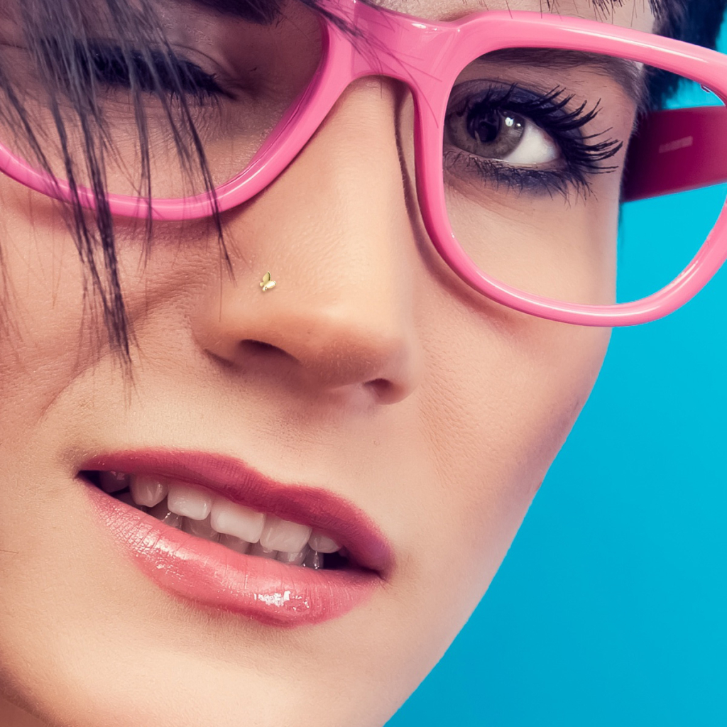 Nose stud made of solid 14k gold with butterfly Piercing