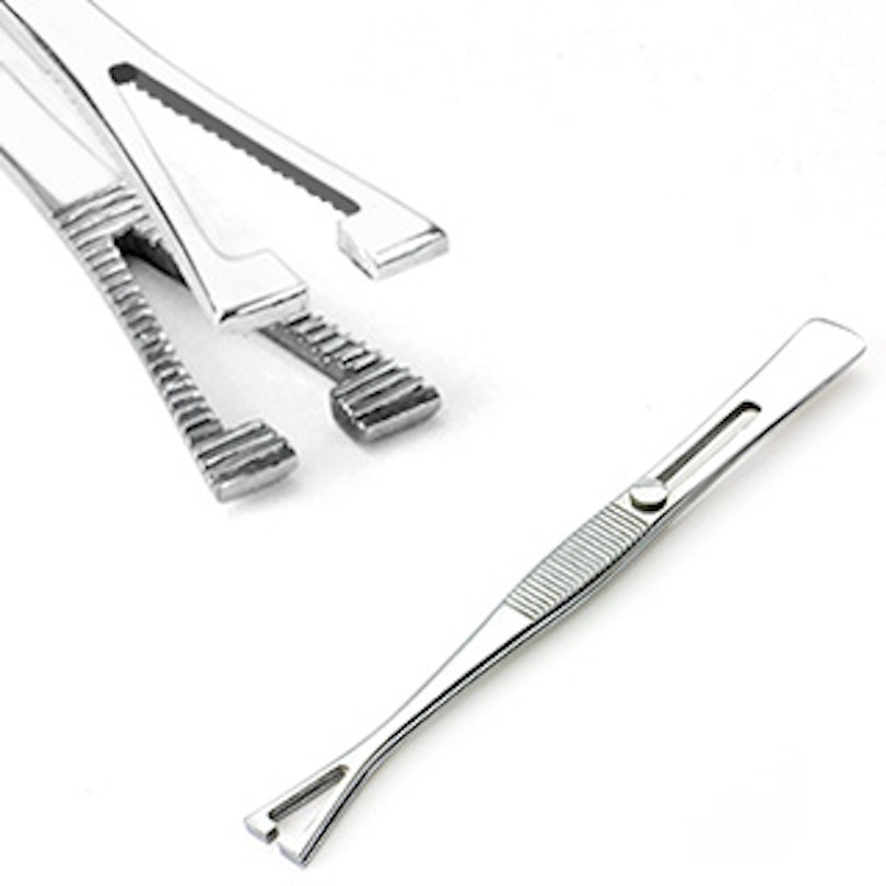 Pennington slotted tweezer Piercings