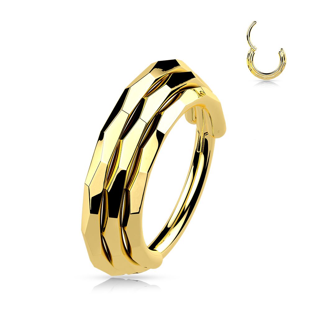 Triple hinged ring with diamond pattern