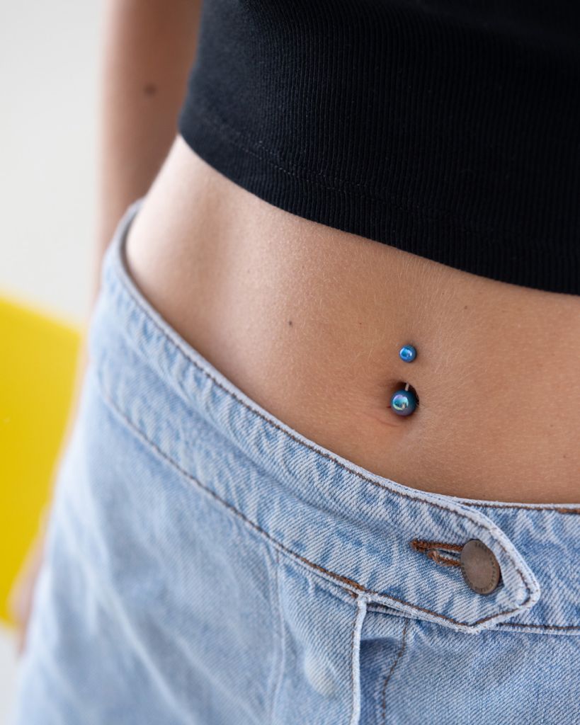 Belly button store piercing store