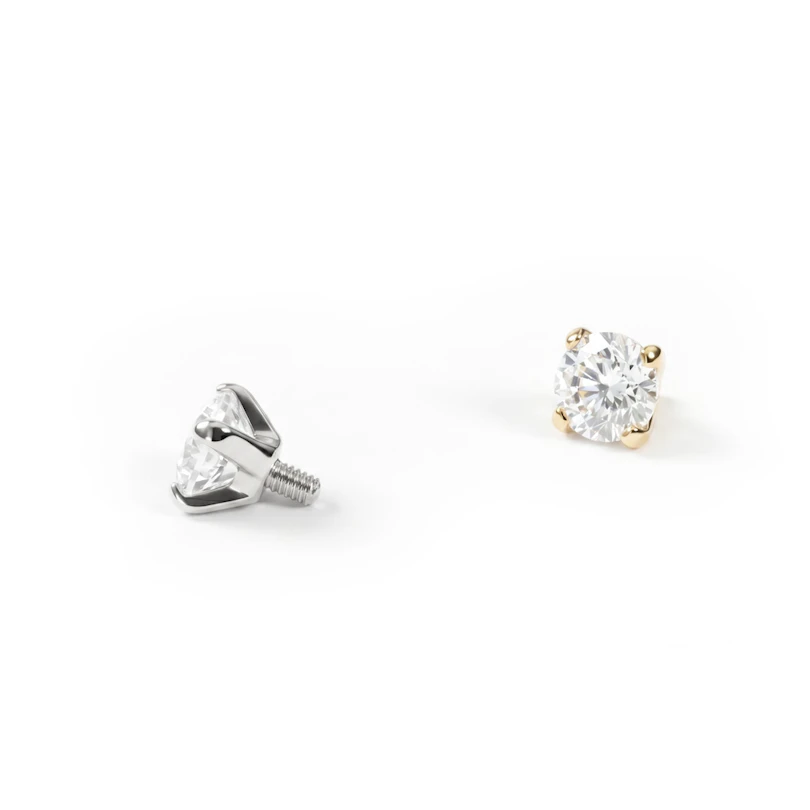 Dermal top made of solid 14k gold with clear gem