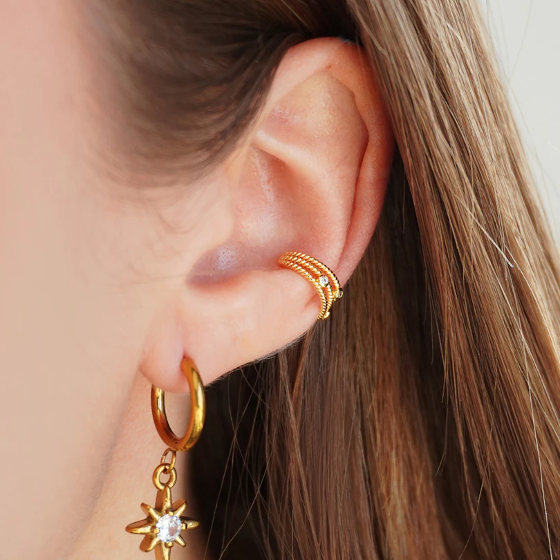 Triple twisted ear cuff with three stones