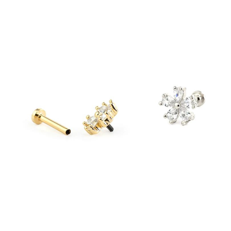 Labret internally threaded with five petal flower