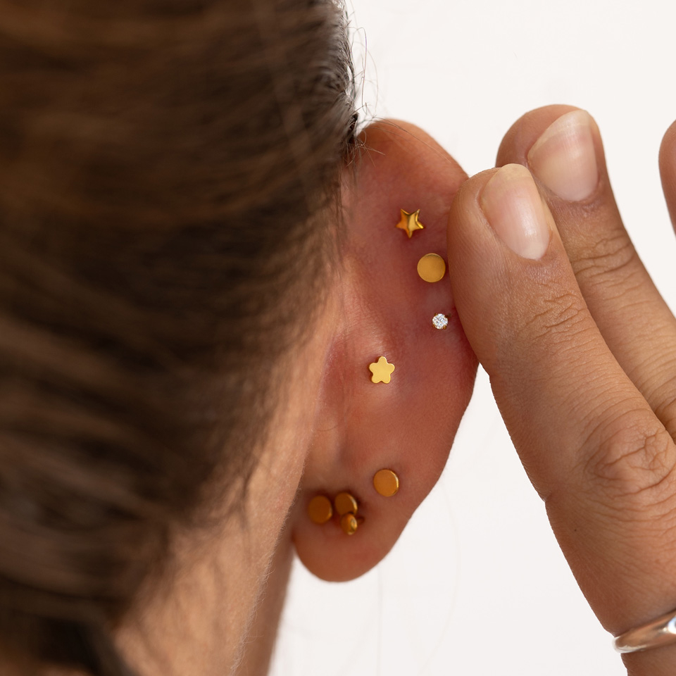 Labret  χωρίς στύλο διπλής όψης από τιτάνιο με φλατ αστέρι πλάτη και πετράδι