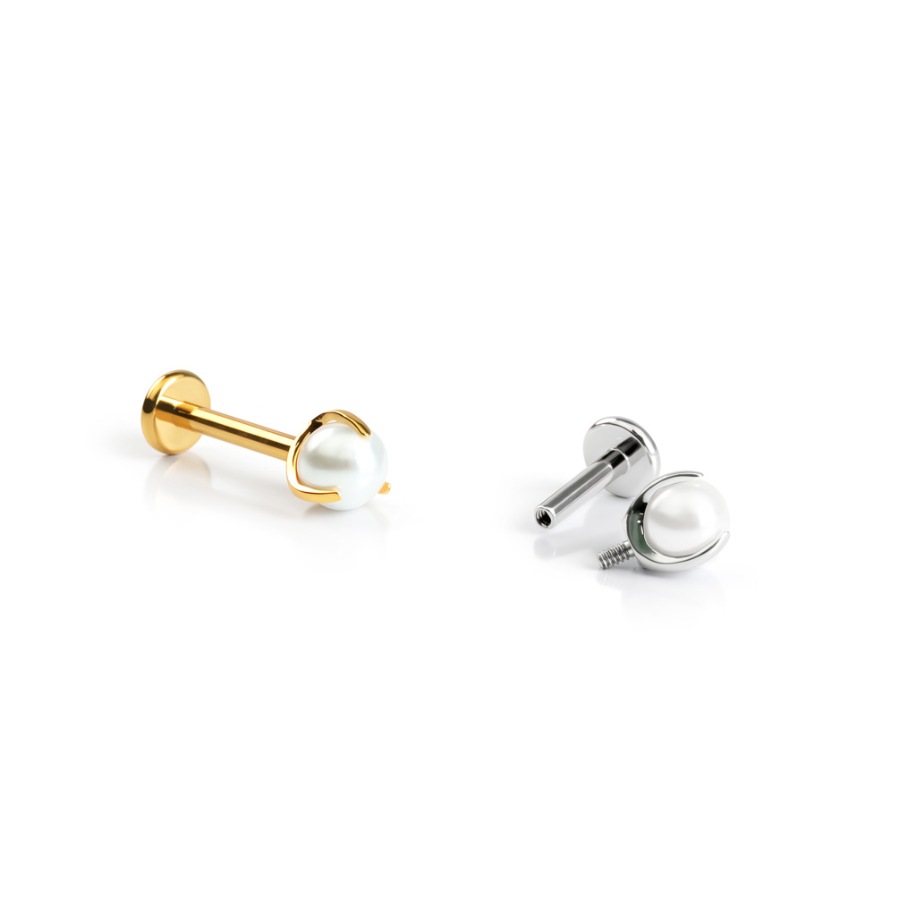 Titanium labret with pearl