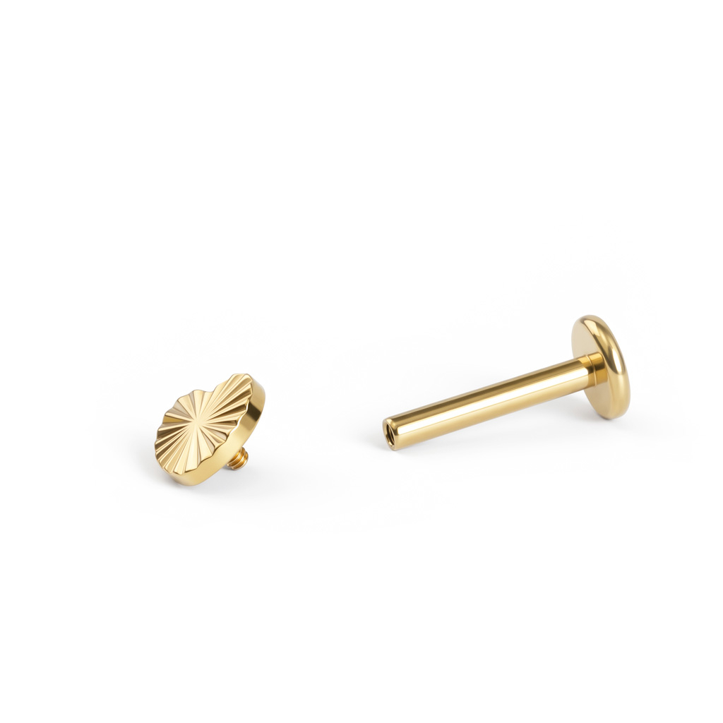 Heart shaped labret with textured pattern