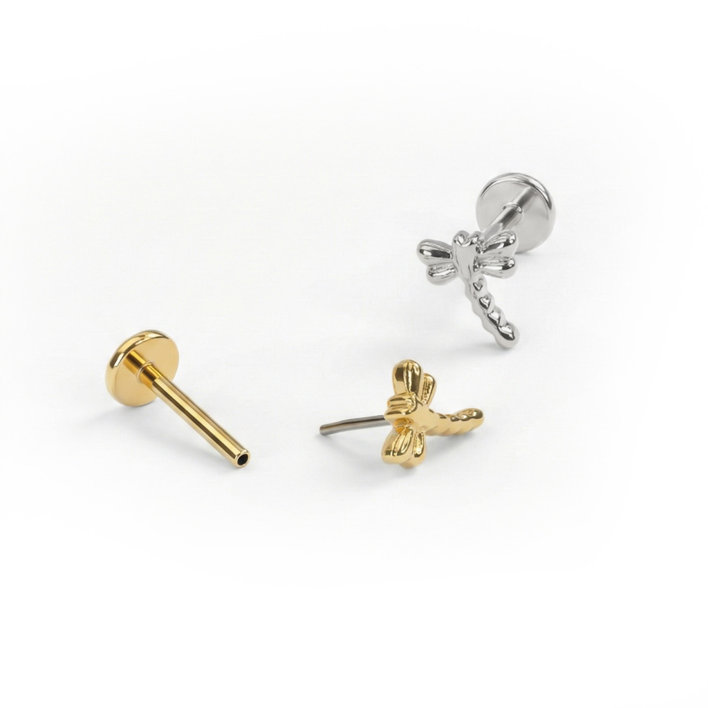 Labret iz titana z motivom kačjega pastirja