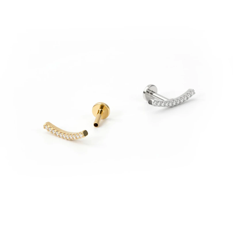 Labret internally threaded with studded arch