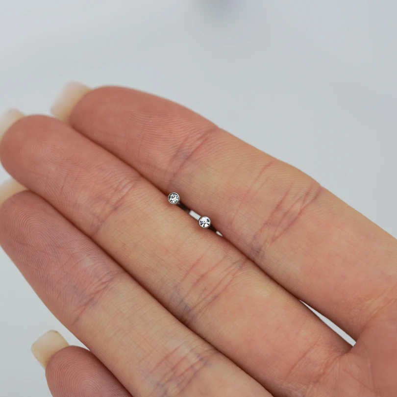 Labret with tiny internally threaded stud