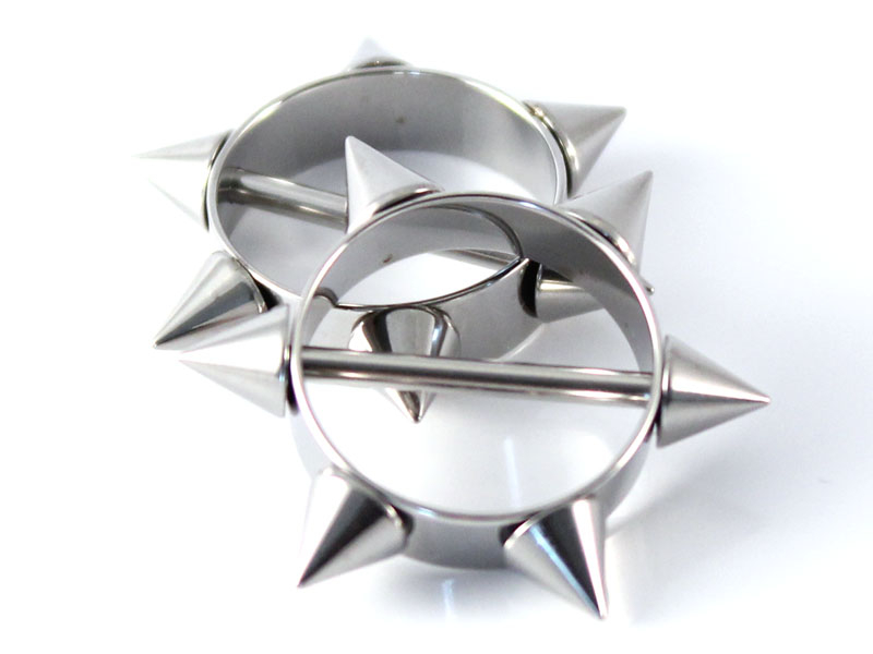 Nipple shield with spikes