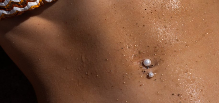 Guide To Wearing Piercing Jewelry At The Beach
