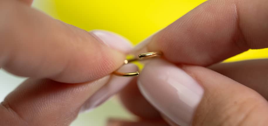 Open and Close Your Piercing Rings